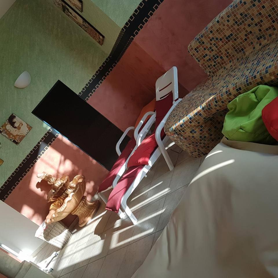 Hotel Cateski Dvorec Чатеж-об-Саві Екстер'єр фото